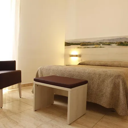 Hotel Canet 2*